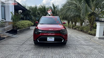 Xe Kia Carens 1.5G Luxury 2023