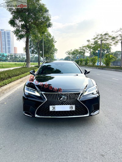 Xe Lexus LS 500h 2025