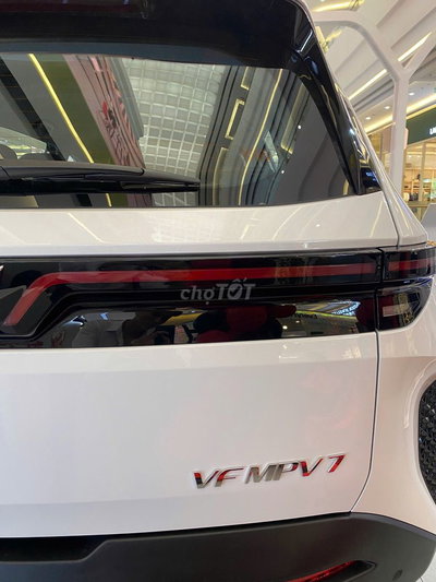 VinFast VF MPV 7 chỗ Trắng