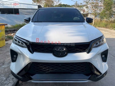 Xe Toyota Fortuner Legender 2.4L 4x2 AT 2024