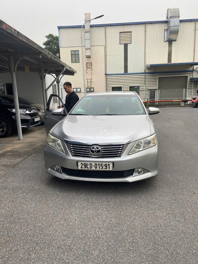 Toyota Camry 2014 2.5Q Bạc