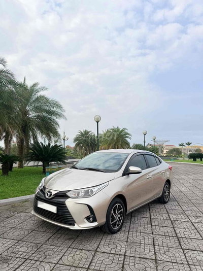 Toyota Vios 2022 E AT Vàng cát