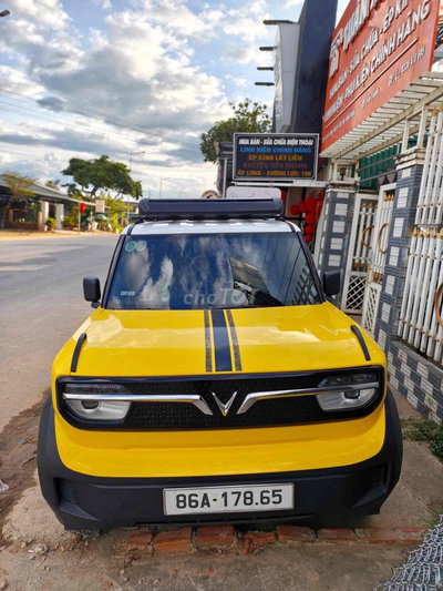 Xe điện VinFast VF3 2024 Vàng