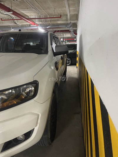 Ford Ranger 2016 XLS Trắng