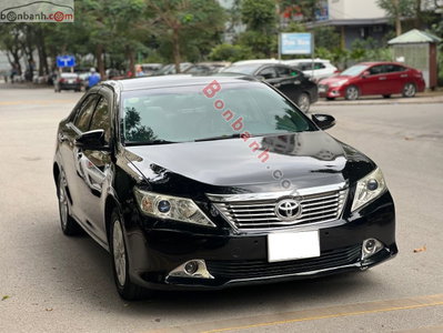 Xe Toyota Camry 2.0E 2014