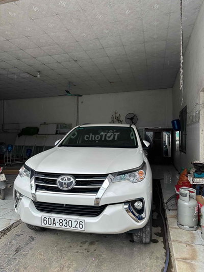 Toyota Fortuner 2020 số tự động máy dầu