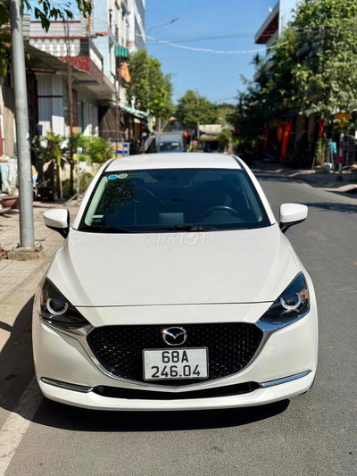 Mazda 2 2022 Luxury Trắng