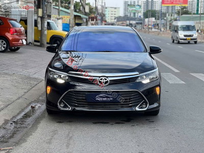 Xe Toyota Camry 2.0E 2018