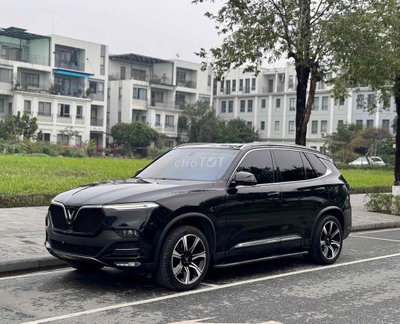 VinFast Lux SA2.0 2019 Premium Đen