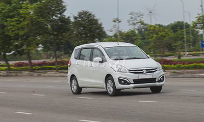Suzuki Ertiga 7 chỗ Trắng