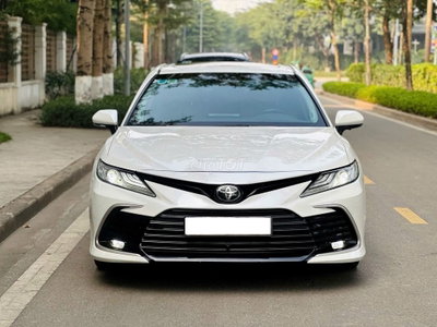 Toyota Camry 2023 2.0Q 40.000 km, màu trắng