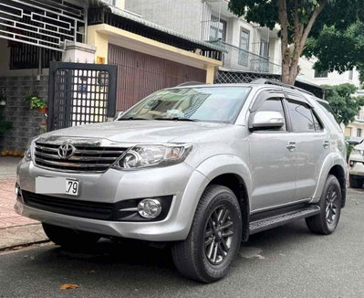 Toyota Fortuner 2016 Bạc 46.000 km