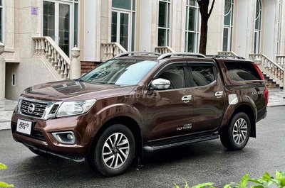 Nissan Navara 2.5L AT Premium EL 2019 màu nâu