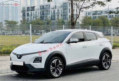 Xe VinFast VF6 Plus 2025