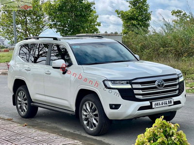 Xe Toyota Land Cruiser VXR 3.5 V6 2023