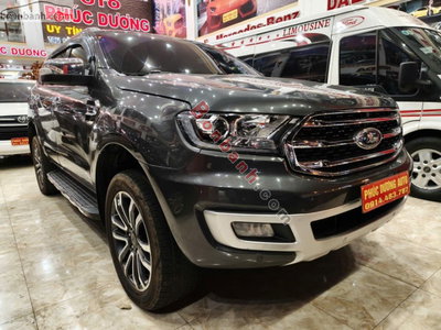 Xe Ford Everest Titanium 2.0L 4x2 AT 2019