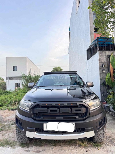 Ford Ranger Đen XLS 2.2 AT 4x2