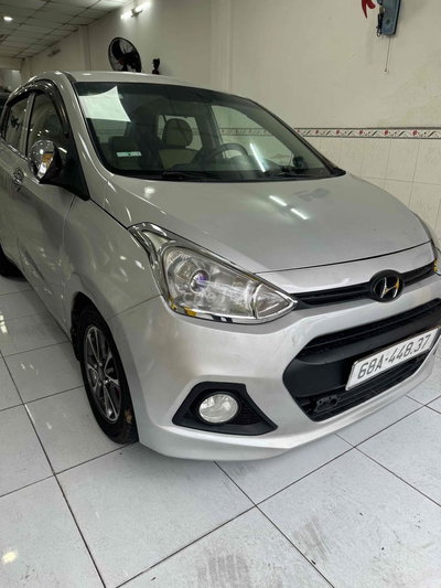 Hyundai i10 2014 Số sàn Bạc