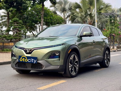 VinFast VF6 Plus 2025 - Xanh - 1v6km - Mua pin