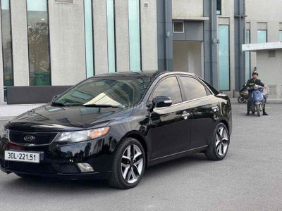 Kia Forte SLI Số tự động Đen