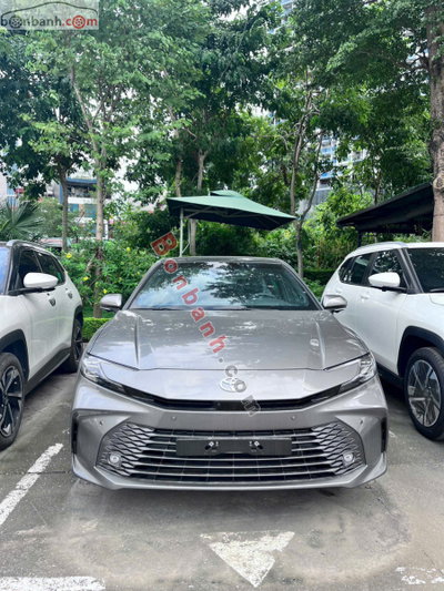 Xe Toyota Camry 2.5 HEV Top 2026