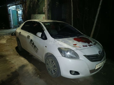 Toyota Vios 2010 màu Trắng
