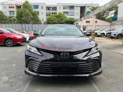 Xe Toyota Camry 2.0Q 2026