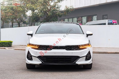 Xe Kia K5 Premium 2.0 AT 2022
