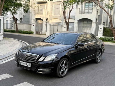 Mercedes Benz E Class 2012 E300 AMG - 87000 km