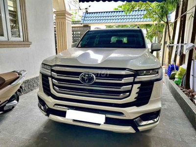 Toyota Land Cruiser 2024 LC300 VXR