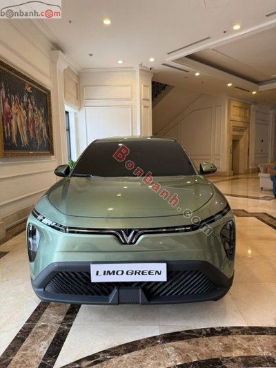 Xe VinFast Limo Green AT 2026