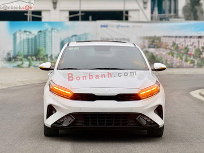 Xe Kia K3 Premium 2.0 AT 2022