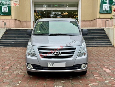Xe Hyundai Grand Starex 2.5 MT 2016