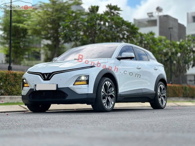 Xe VinFast VF6 Plus 2024