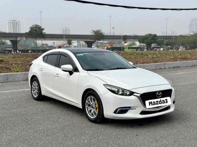 Mazda 3 2018 1.5 AT Sedan - 75000 km