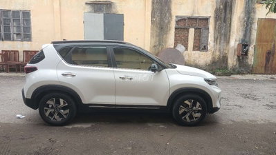 Kia Sonet 2022 Premium Trắng cực mới