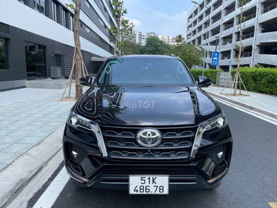 Toyota Fortuner 2022 2.4G AT Đen 73.000KM