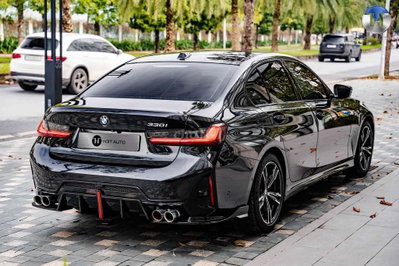 BMW 330i M-Sport 2023 lên full đồ cực chất