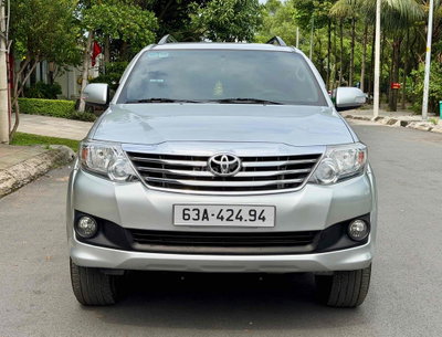 Toyota Fortuner 2.7V 2013 Cá nhân