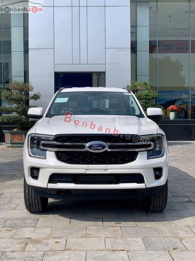 Xe Ford Everest Ambiente 2.0L 4x2 AT 2026