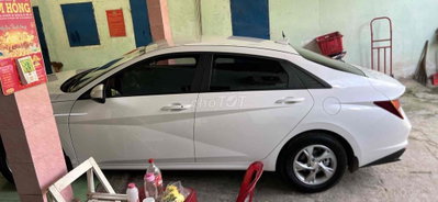 Hyundai Elantra Trắng Đã sử dụng