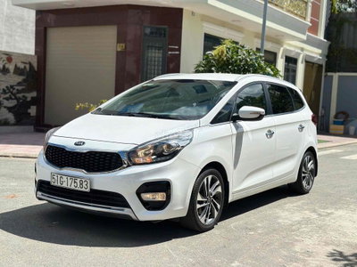 KIA RONDO 2018 Trắng