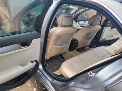 Mercedes-Benz C200CGIW204 2010 Xám