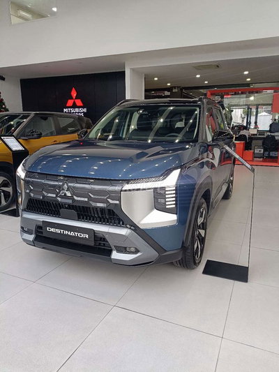 Mitsubishi Destinator 2025 Xanh