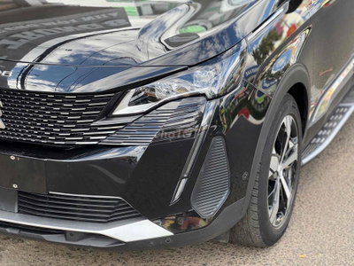 Peugeot 3008 màu Đen