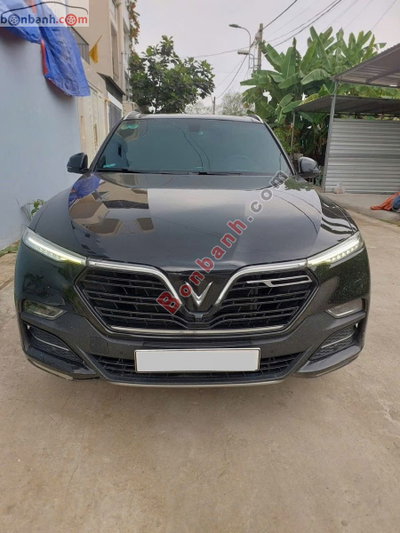 Xe VinFast Lux SA 2.0 Plus 2.0 AT 2020