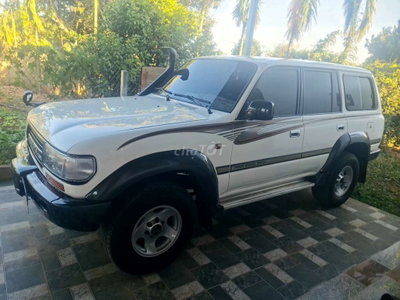 Toyota Land Cruiser 1HZ Trắng
