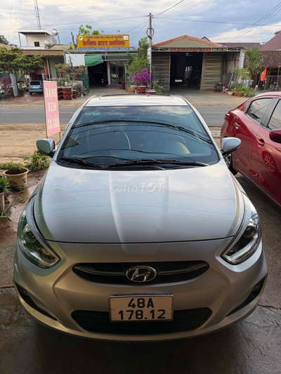 Hyundai Accent 2015 Bạc