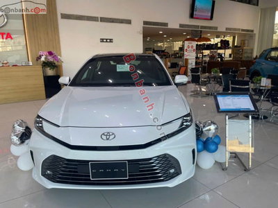 Xe Toyota Camry 2.5 HEV Top 2026