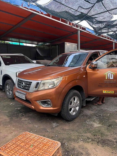 bán xe bán tải Nissan navara